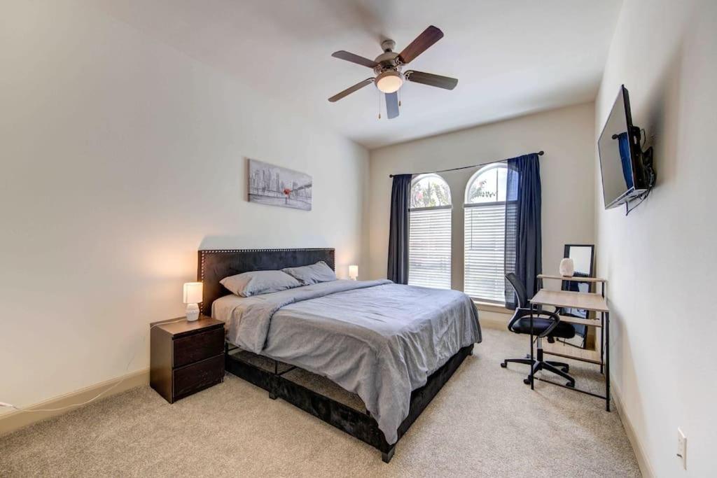 Cozy Apt Nrg Pool,Wi-Fi, Free Parking, Petsok! Houston Exteriör bild